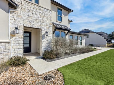 Living area at 298 Premier Park LOOP - 5 bed 4 bath home