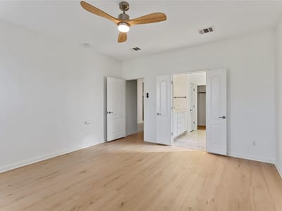 Bathroom at 299 Limestone TRL - 4 bed 3 bath home