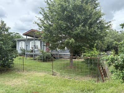 Living area at 2990 S 304 Highway - 2 bed 2 bath home