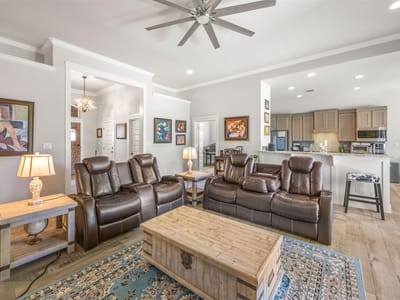Living area at 3 Cripple Creek CT - 3 bed 2 bath home