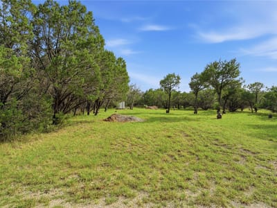 Living area at 30 Meadow Oak CT - Woodcreek Sec 12, Wimberley, TX