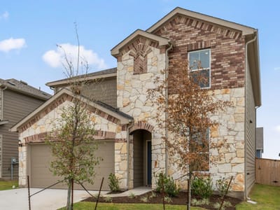Living area at 300 Daniels Dusty TRL - 4 bed 3 bath home