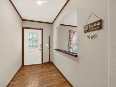 Primary bedroom at 300 Flaming Oak DR - 3 bed 2 bath home