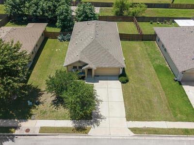 Primary bedroom - 300 Nueces River TRL Primary bedroom at 300 Nueces River TRL - 3 bed 2 bath home