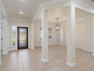 Bathroom at 300 Pipe Creek LN - 3 bed 3 bath home