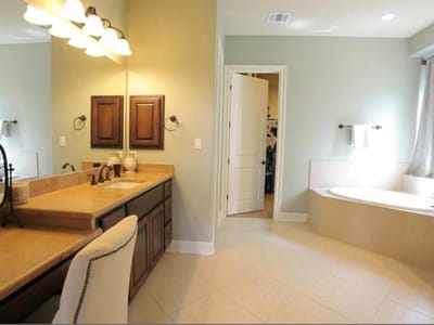 Property photo 5 at 300 Summer Alcove WAY - 5 bed 4 bath home