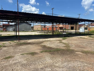 Primary bedroom at 300 W Hempstead-B St - Ot Giddings, Giddings, TX
