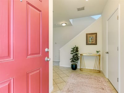 Living area at 300 Wapiti RD - 3 bed 2 bath home