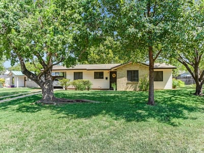 Property photo 2 at 3000 Firwood DR - 3 bed 1 bath home