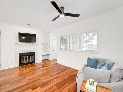 Living area at 3001 Cedar ST Unit #A-205 - 1 bed 1 bath home