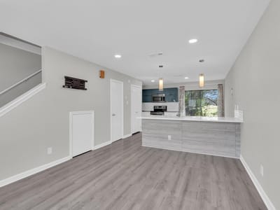 Property photo 3 at 3004 Whisper Oaks LN Unit #H - 2 bed 1 bath home