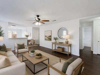 Living area at 3007 Crownover ST - 4 bed 2 bath home