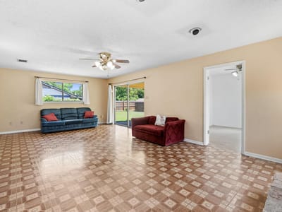 Property photo 4 at 3007 Great Valley DR - 4 bed 1 bath home