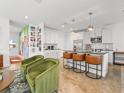 Photo 5 of 27 at 3009 Kuhlman Ave Unit #1 - 3 bed 2 bath home