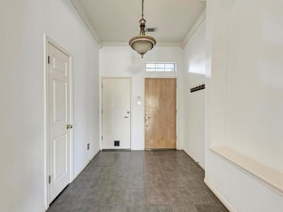 Primary bedroom at 3009 Pioneer WAY - 3 bed 2 bath home