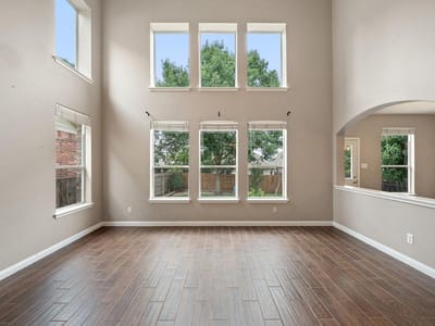 Property photo 4 at 301 Bayou Bend DR - 4 bed 2 bath home