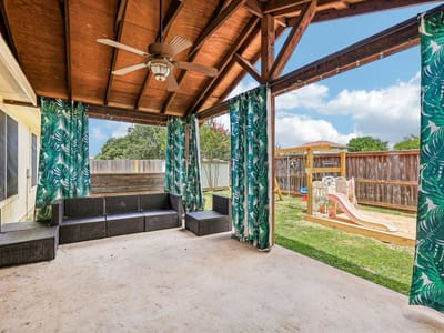 Living area at 301 Bird Dog BND - 3 bed 2 bath home