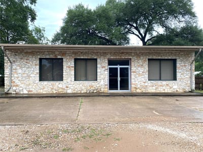 Living area at 301 Bishop St - Burleson, Smithville, TX