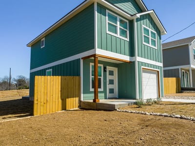 Primary bedroom at 301 Cedarhill Dr - 3 bed 2 bath home