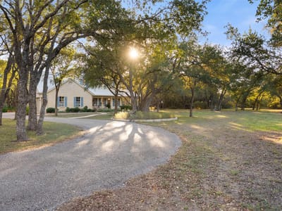 Property photo 2 at 301 Crystal Meadows DR - 4 bed 2 bath home