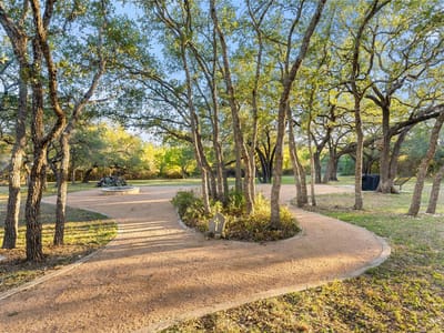 Property photo 4 at 301 Crystal Meadows DR - 4 bed 2 bath home