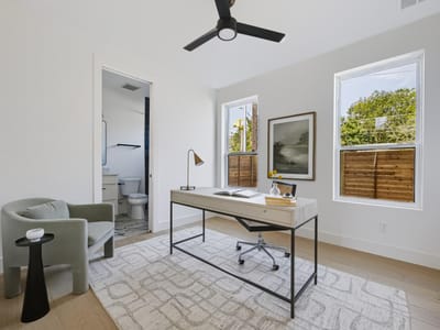 Property photo 4 at 301 N Pleasant Valley RD Unit #1 - 3 bed 3 bath home