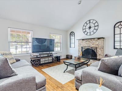 Living area at 301 Verbena DR - 2 bed 2 bath home