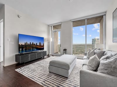 Living area at 301 West Ave Unit #3208 - 1 bed 1 bath home