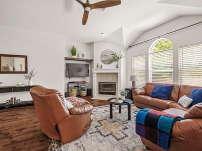 Primary bedroom at 3011 Bent Tree LOOP - 3 bed 2 bath home