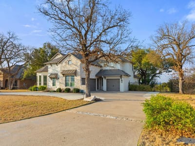 Property photo 3 at 3013 Vista Heights DR - 4 bed 4 bath home
