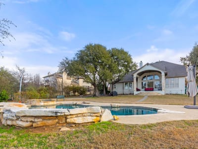 Property photo 5 at 3013 Vista Heights DR - 4 bed 4 bath home