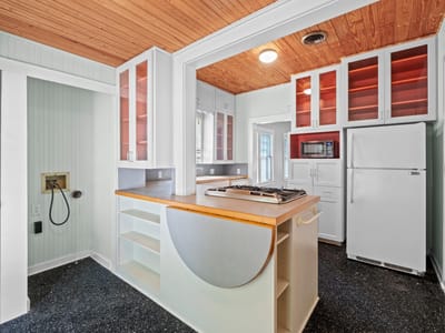Bathroom at 3014 Hemphill PARK - 2 bed 1 bath home