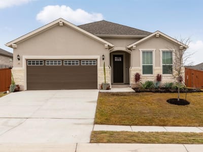 Living area at 302 Barn Hill Loop - 3 bed 2 bath home