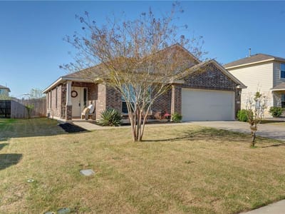 Primary bedroom at 302 Pack Horse Dr - 3 bed 2 bath home