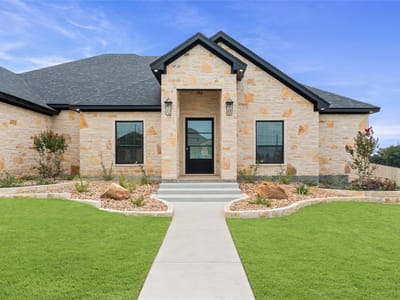 Property photo 3 at 302 Rodeo RD - 4 bed 3 bath home