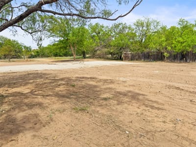 Primary bedroom at 302 Seneca Dr - Sherwood Shores, Burnet, TX