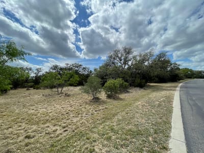Living area at 302 Vista View TRL - Double Horn, Spicewood, TX