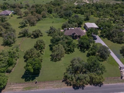 Property photo 2 at 30201 Live Oak Trl - 3 bed 3 bath home