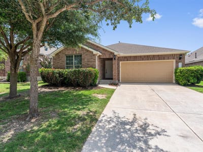 Living area at 3021 Angelina CT - 3 bed 2 bath home