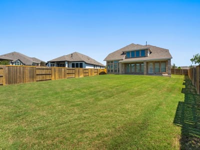 Property photo 4 at 303 Allegheny WAY - 4 bed 3 bath home