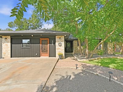 Primary bedroom at 303 Pin Oak DR - 3 bed 2 bath home