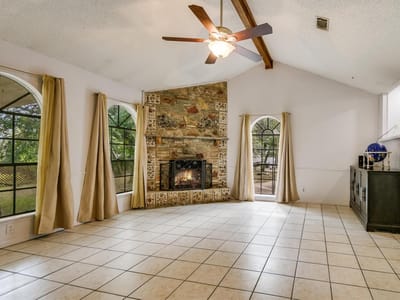 Property photo 2 at 304 Lea LN - 2 bed 2 bath home