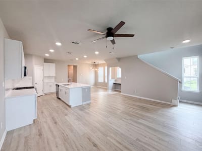 Kitchen at 304 Lost Mine Peak LN - 3 bed 2 bath home