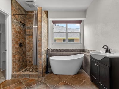 Bathroom at 304 Marigold LN - 5 bed 3 bath home