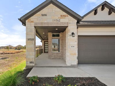 Photo 4 of 34 at 304 Rock Daisy Trail - 3 bed 2 bath home