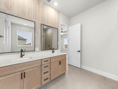 Property photo 5 at 305 Kanarra Creek RD - 3 bed 2 bath home