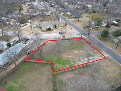 Property photo 3 at 305 Lexington RD - Fredrickson, Elgin, TX