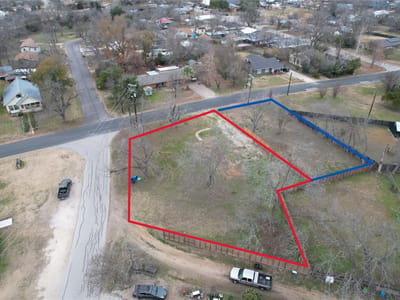 Property photo 4 at 305 Lexington RD - Fredrickson, Elgin, TX