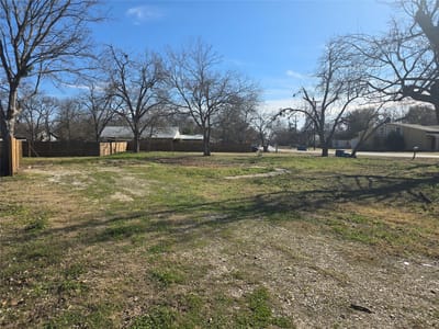 Property photo 5 at 305 Lexington RD - Fredrickson, Elgin, TX