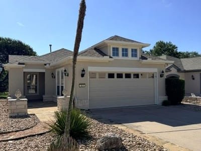 Living area at 305 Mill Pond PATH - 2 bed 2 bath home